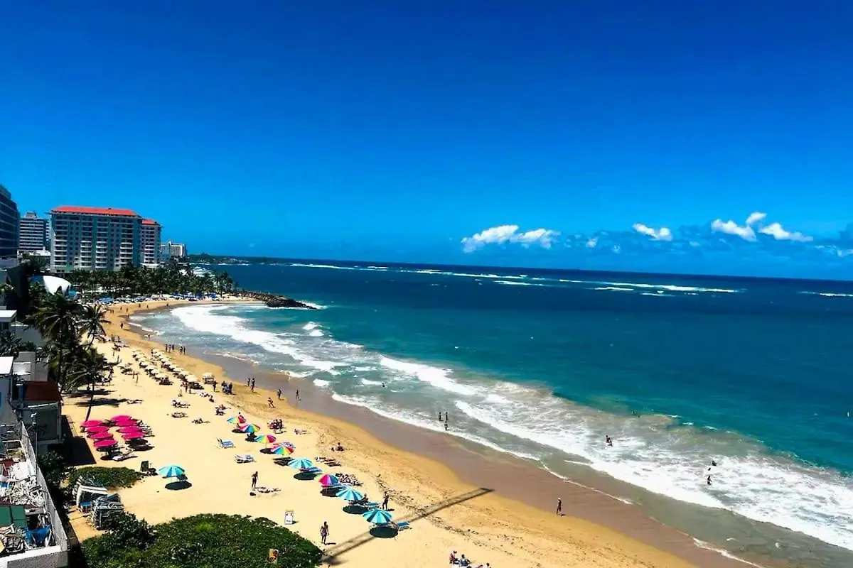Beachfront Dream Getaway - Condado San Juan Apartment